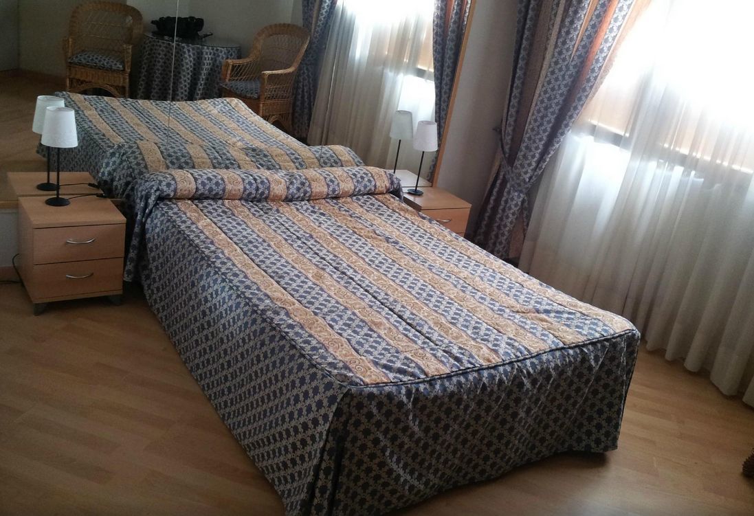 Apartments Europa Барселона Екстериор снимка